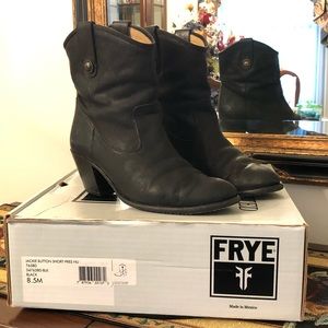 Frye Jackie Button Short Bootie